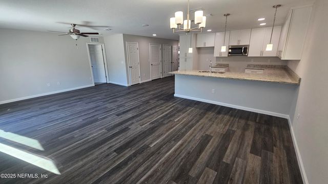 6009 SHINDLER Drive, Jacksonville, FL 32222