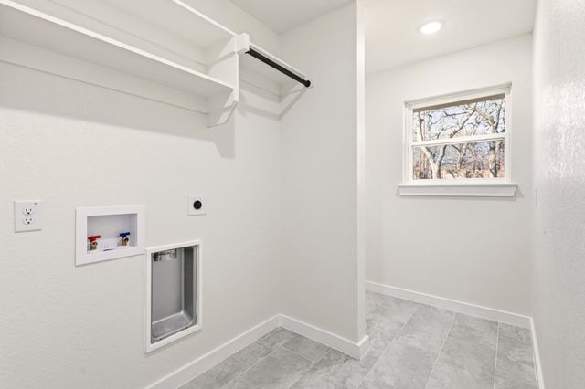 1117 Wade Drive, Bedford, TX 76022