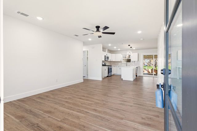 1117 Wade Drive, Bedford, TX 76022