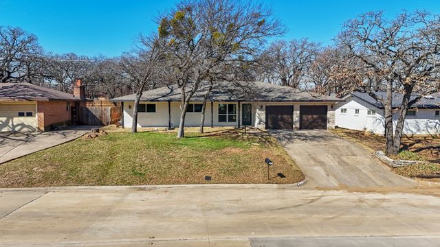 1117 Wade Drive, Bedford, TX 76022
