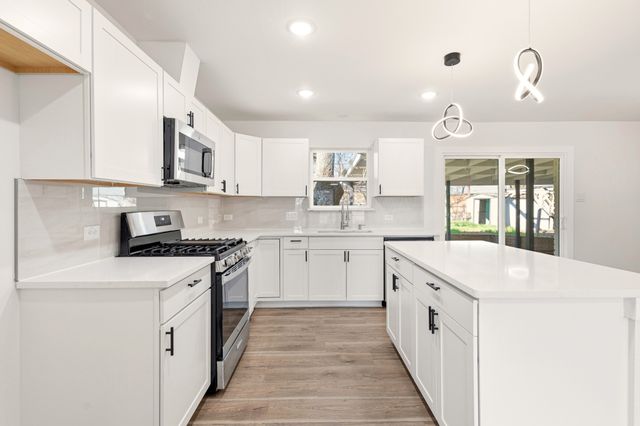 1117 Wade Drive, Bedford, TX 76022