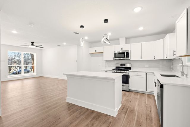 1117 Wade Drive, Bedford, TX 76022