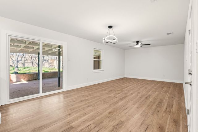 1117 Wade Drive, Bedford, TX 76022