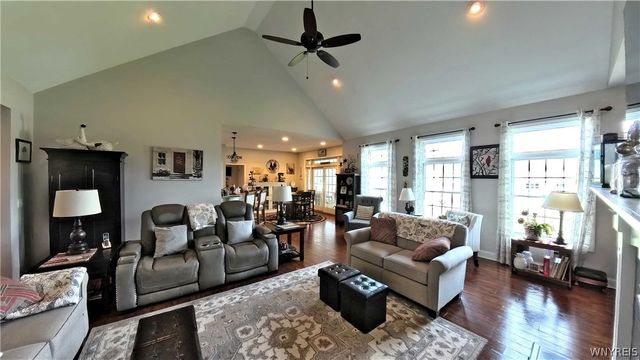 3629 Moyer Road, Wheatfield, NY 14120