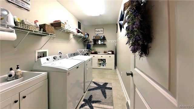 3629 Moyer Road, Wheatfield, NY 14120
