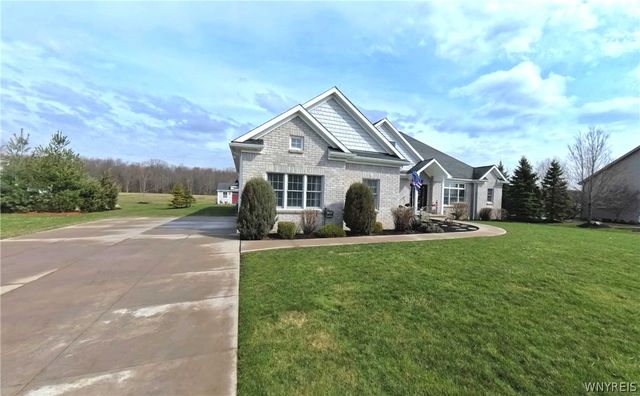 3629 Moyer Road, Wheatfield, NY 14120