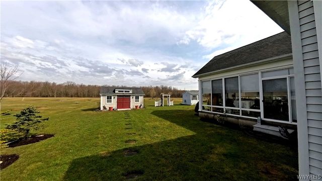 3629 Moyer Road, Wheatfield, NY 14120