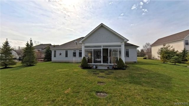 3629 Moyer Road, Wheatfield, NY 14120
