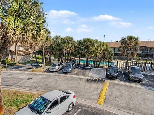 6321 NEWTOWN CIRCLE 21B8, Tampa, FL 33615