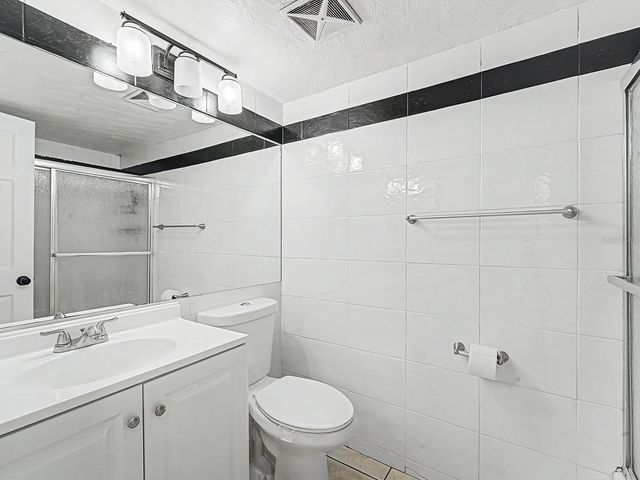 6321 NEWTOWN CIRCLE 21B8, Tampa, FL 33615