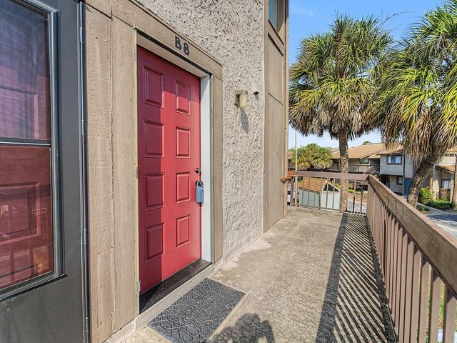 6321 NEWTOWN CIRCLE 21B8, Tampa, FL 33615