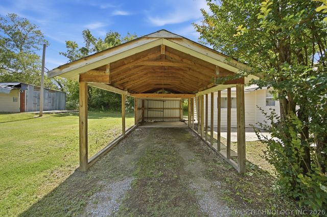 175 NW 3rd, Krebs, OK 74554
