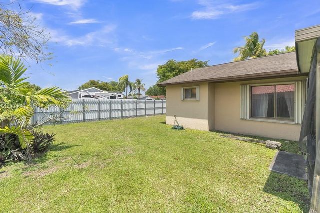 11000 SW 141st Ave, Miami, FL 33186