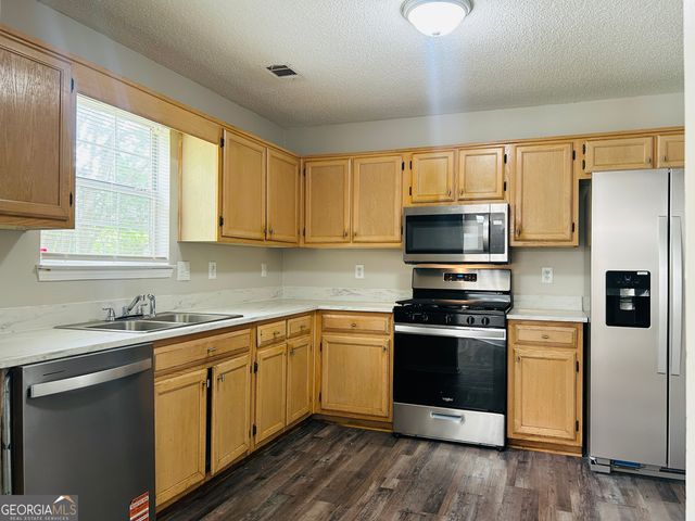 7018 New Dale Road, Rex, GA 30273