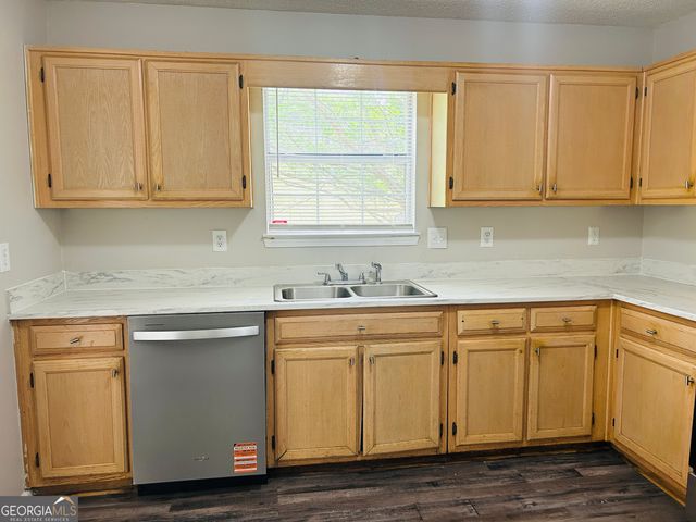 7018 New Dale Road, Rex, GA 30273