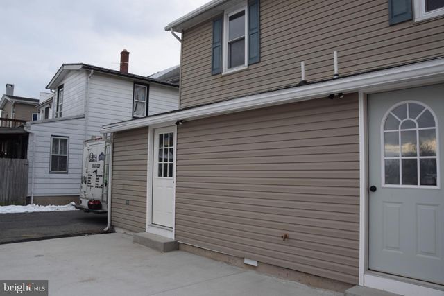 117 N ROBESON ST, Robesonia, PA 19551