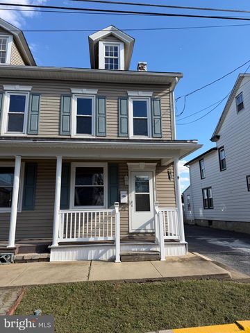 117 N ROBESON ST, Robesonia, PA 19551