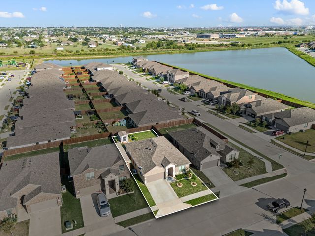 11308 Guinness Drive, Fort Worth, TX 76052