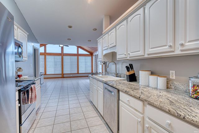 3634 Grinell Drive, Evansville, IN 47711