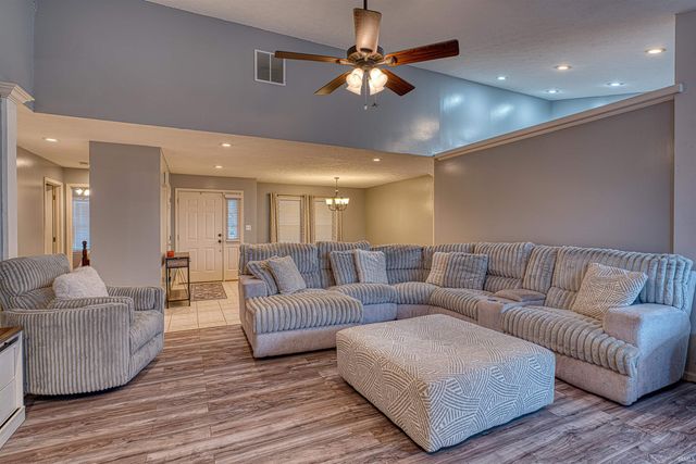 3634 Grinell Drive, Evansville, IN 47711