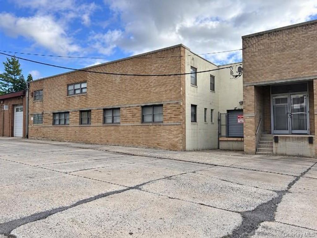 521 Homestead Avenue, Mount Vernon, NY 10550 — exterior