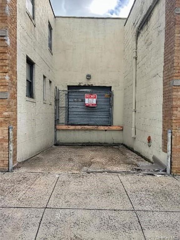 521 Homestead Avenue, Mount Vernon, NY 10550 — photo 2