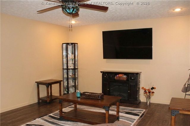 6788 Teays Valley Road, Scott Depot, WV 25560