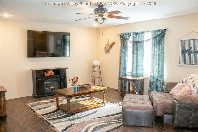 6788 Teays Valley Road, Scott Depot, WV 25560