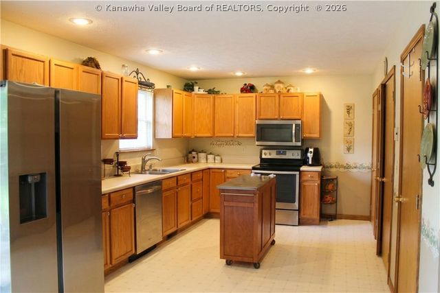 6788 Teays Valley Road, Scott Depot, WV 25560