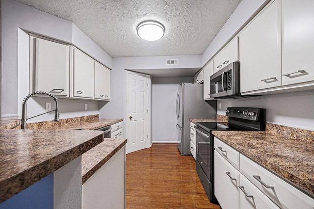 104 N Watchtower Drive, 104, Wilder, KY 41076