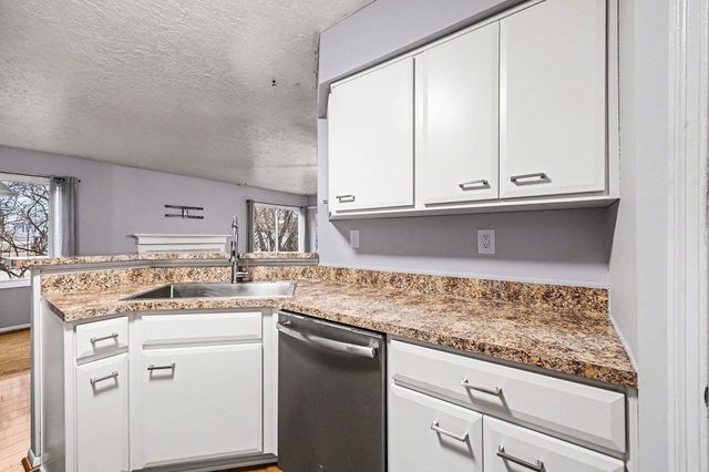 104 N Watchtower Drive, 104, Wilder, KY 41076