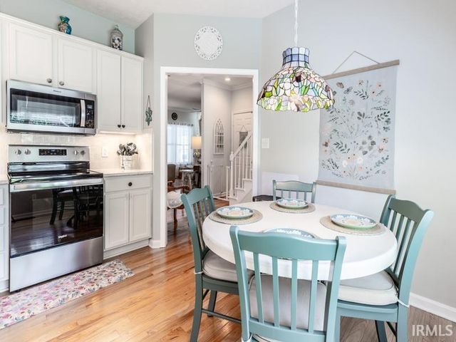 3212 Roselawn Drive, Evansville, IN 47711