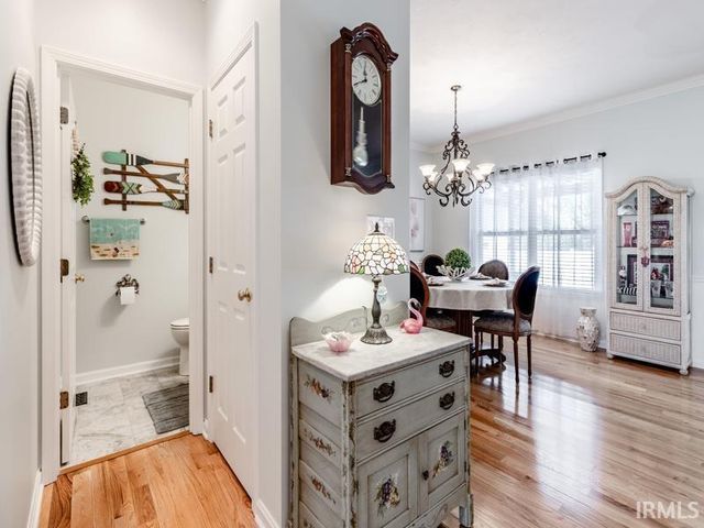3212 Roselawn Drive, Evansville, IN 47711