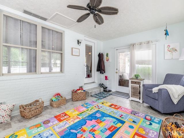 3212 Roselawn Drive, Evansville, IN 47711