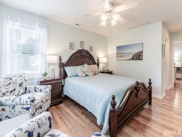 3212 Roselawn Drive, Evansville, IN 47711