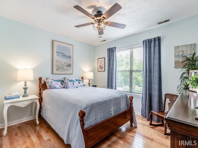 3212 Roselawn Drive, Evansville, IN 47711