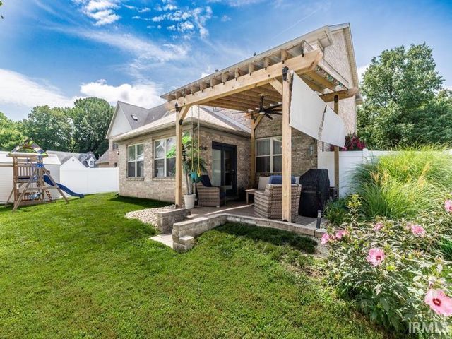3212 Roselawn Drive, Evansville, IN 47711