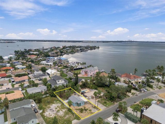 266 44TH AVENUE, St Pete Beach, FL 33706