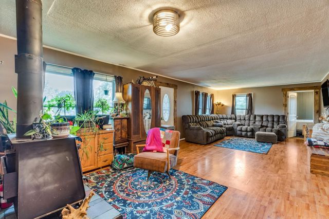 110 E 10th, El Dorado, KS 67042