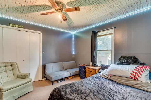 110 E 10th, El Dorado, KS 67042