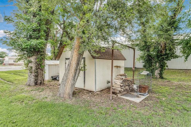 110 E 10th, El Dorado, KS 67042