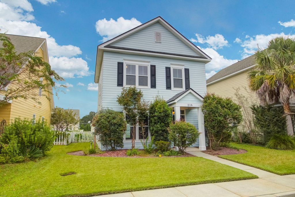 218 Trillium Avenue, Summerville, SC 29483