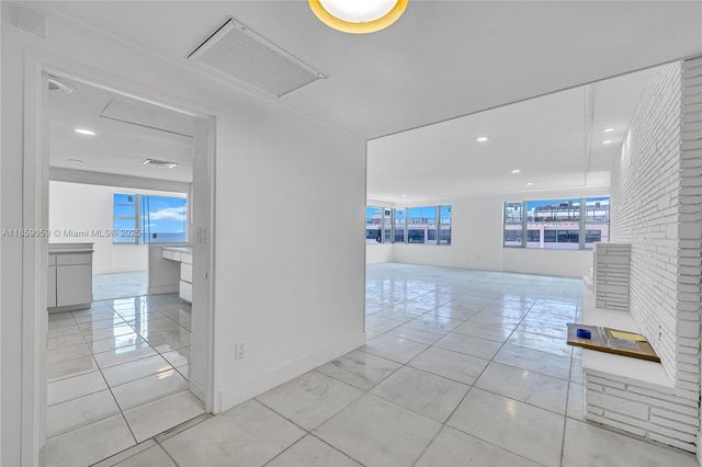 5255 Collins Ave 14D, Miami Beach, FL 33140