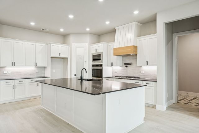 4510 Matador Ranch Court, Waxahachie, TX 75165