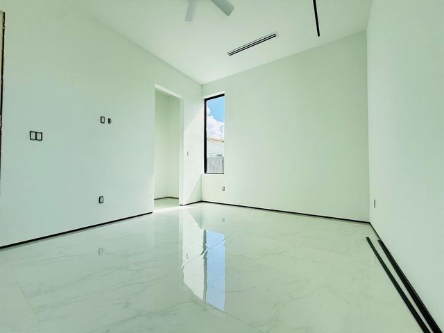 8966 SW 40th Terrace, Miami, FL 33165