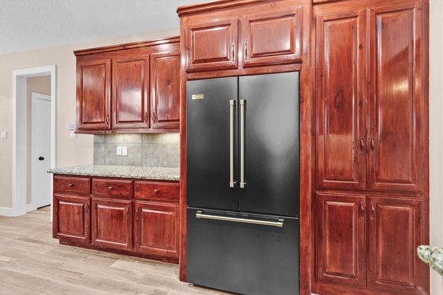 21 Ranch Road One, Willis, TX 77378