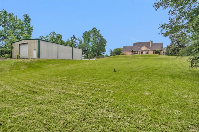 21 Ranch Road One, Willis, TX 77378