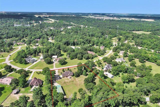 21 Ranch Road One, Willis, TX 77378