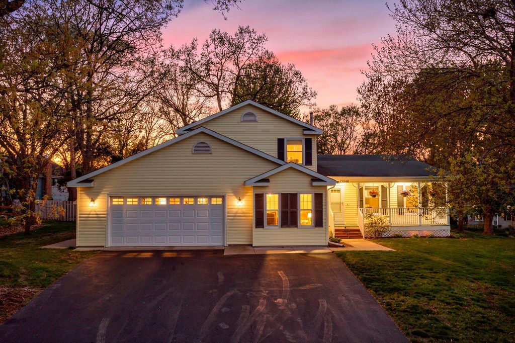 13240 Jay Street NW, Coon Rapids, MN 55448