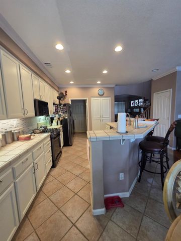 721 Tamarindo Way, Roseville, CA 95678